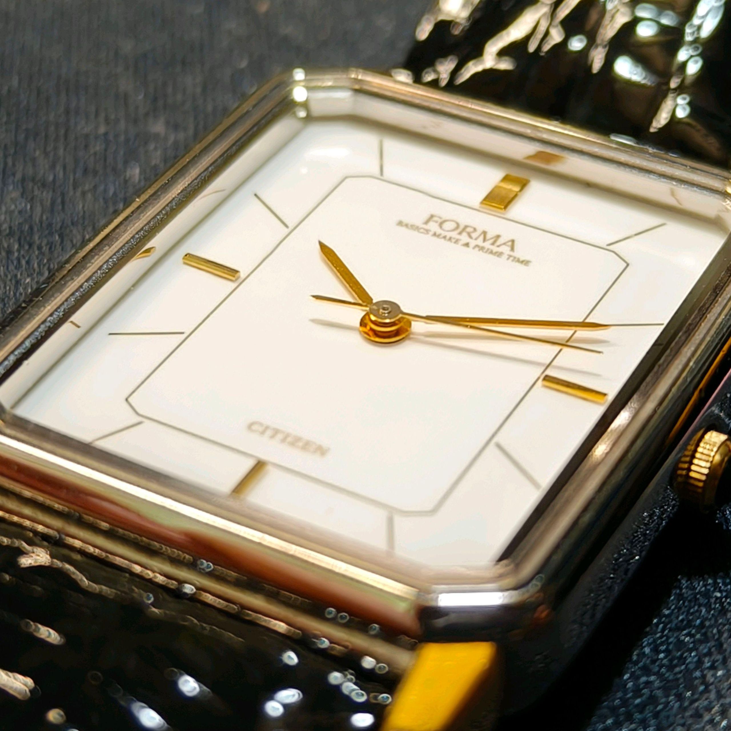 Citizen Forma Tank | WatchCrunch