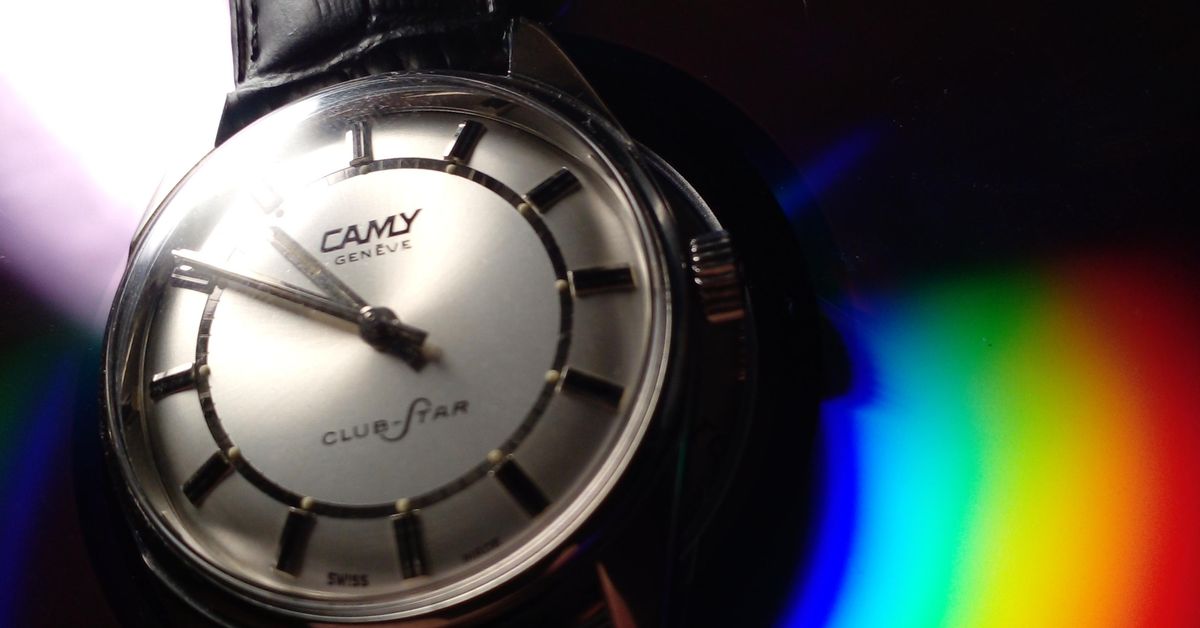 Cadran De Montre Camy Club Star – Occasion, Fabrication Suisse, Couleur Marron, Style Habillé
