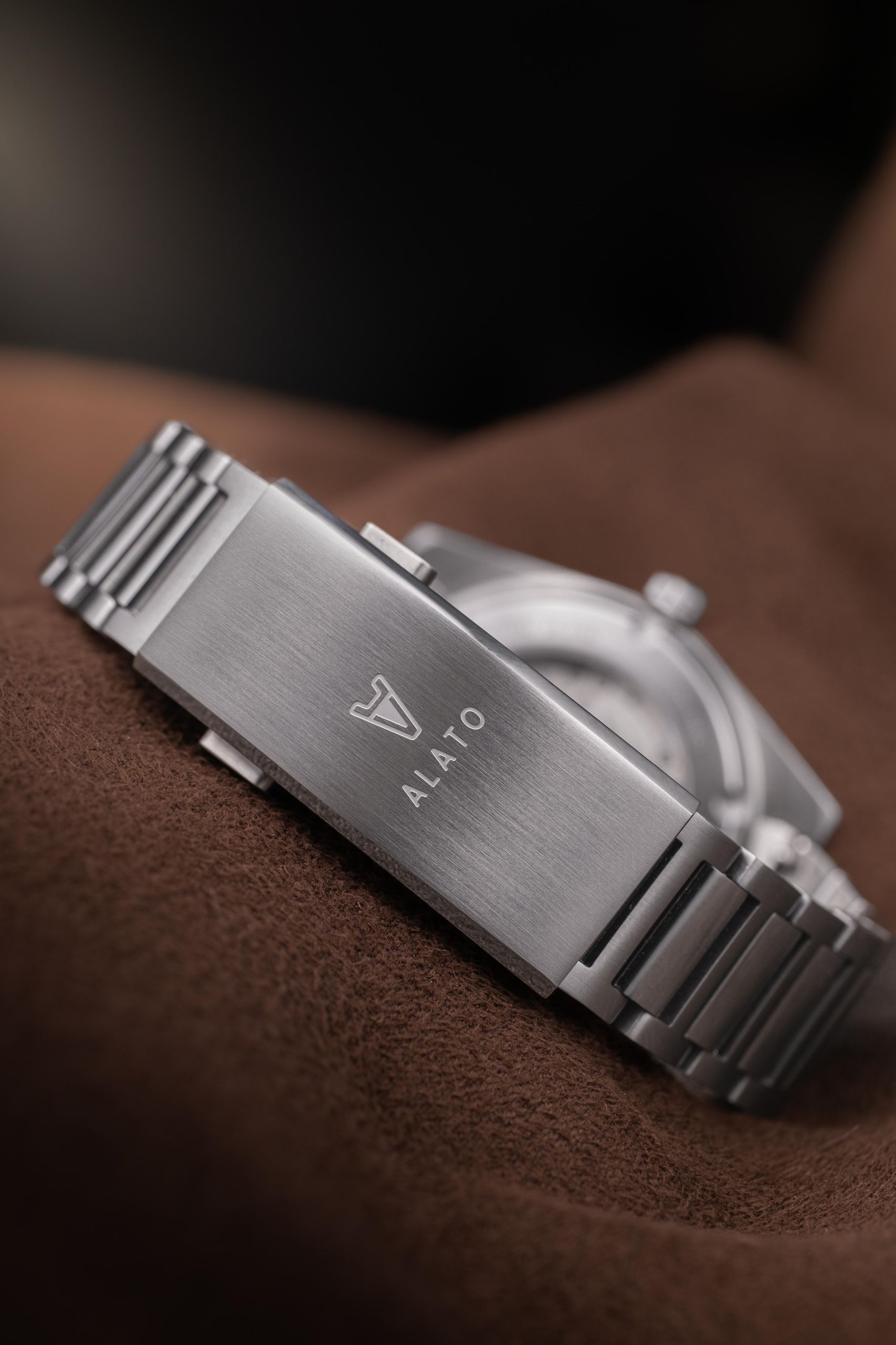 What’s the clasp that finally got it right? | WatchCrunch