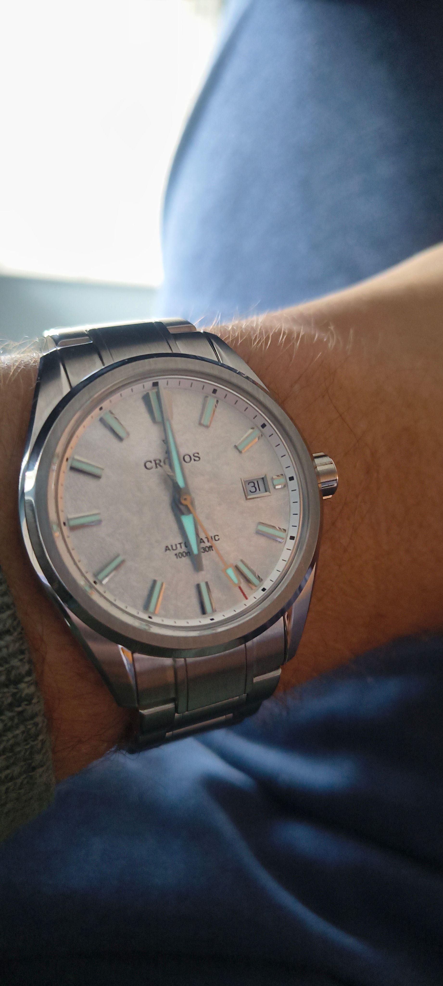 Would this Movado be called a “knock off” or “cheap copy  display picture 1