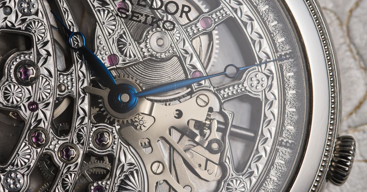 NWA - My Grandest of Seikos, the Credor Signo GBBD987 in platinum