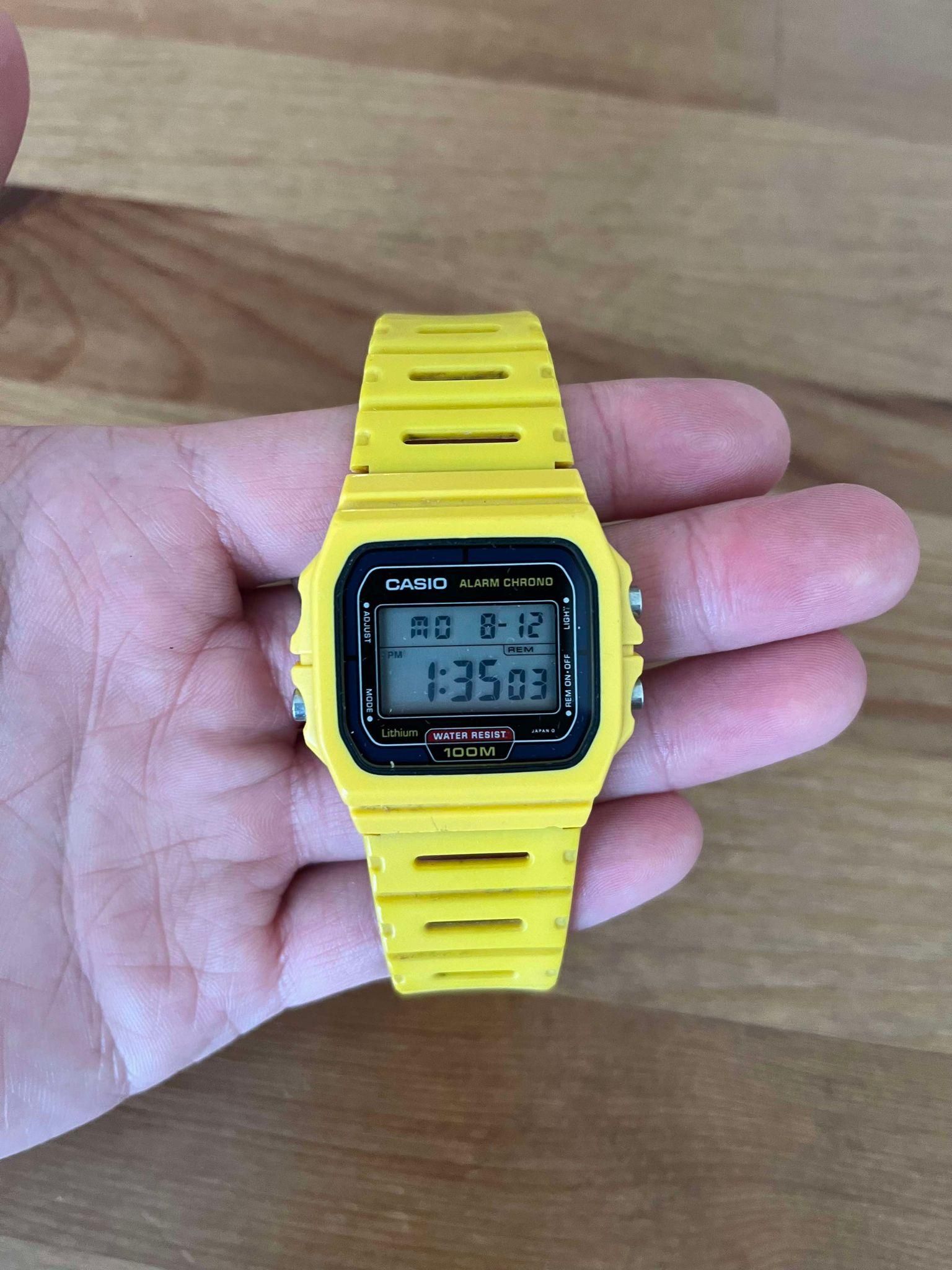 Casio W-720 - A Fun Yellow Variant! | WatchCrunch