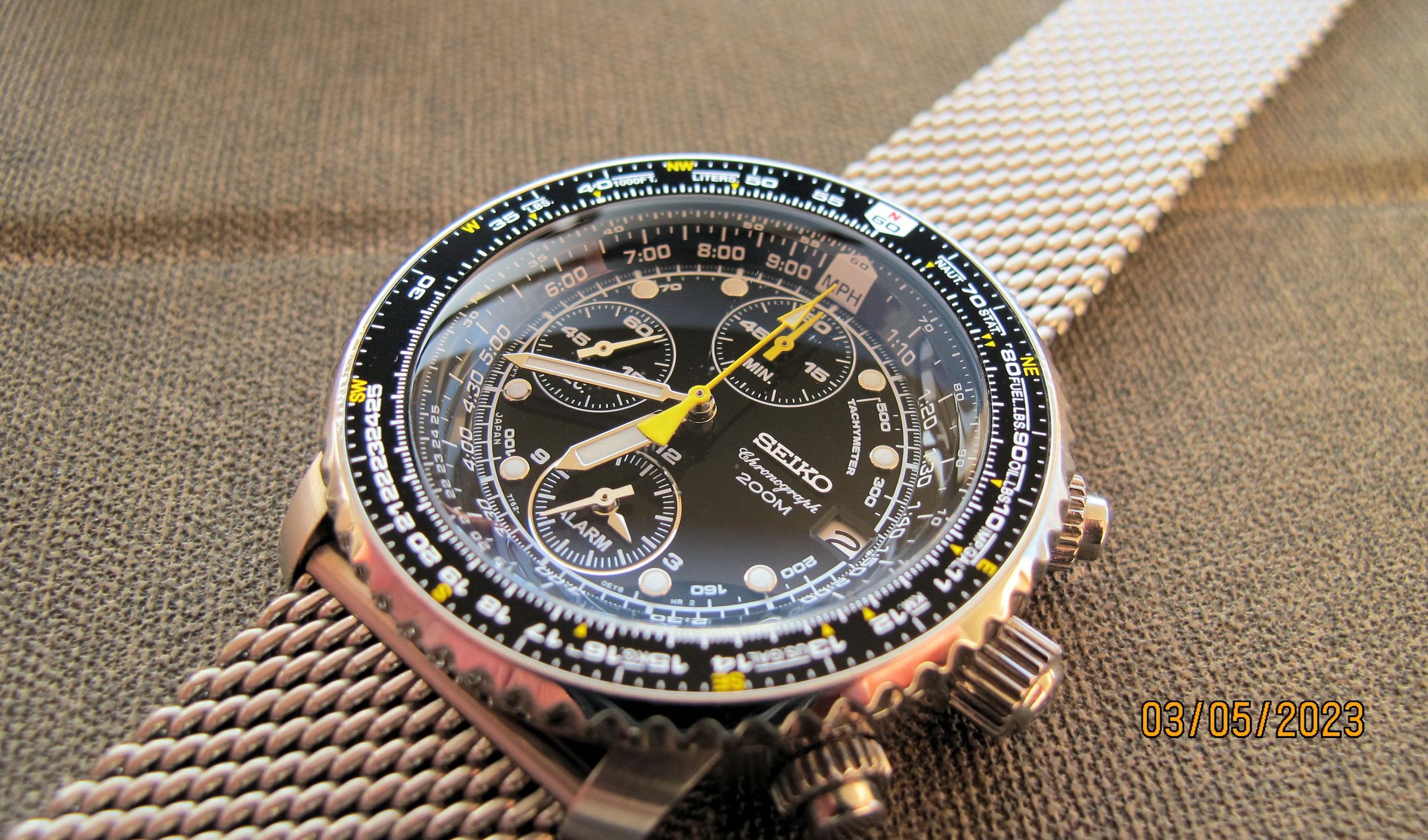 Review: The oddly satisfying Flightmaster | WatchCrunch