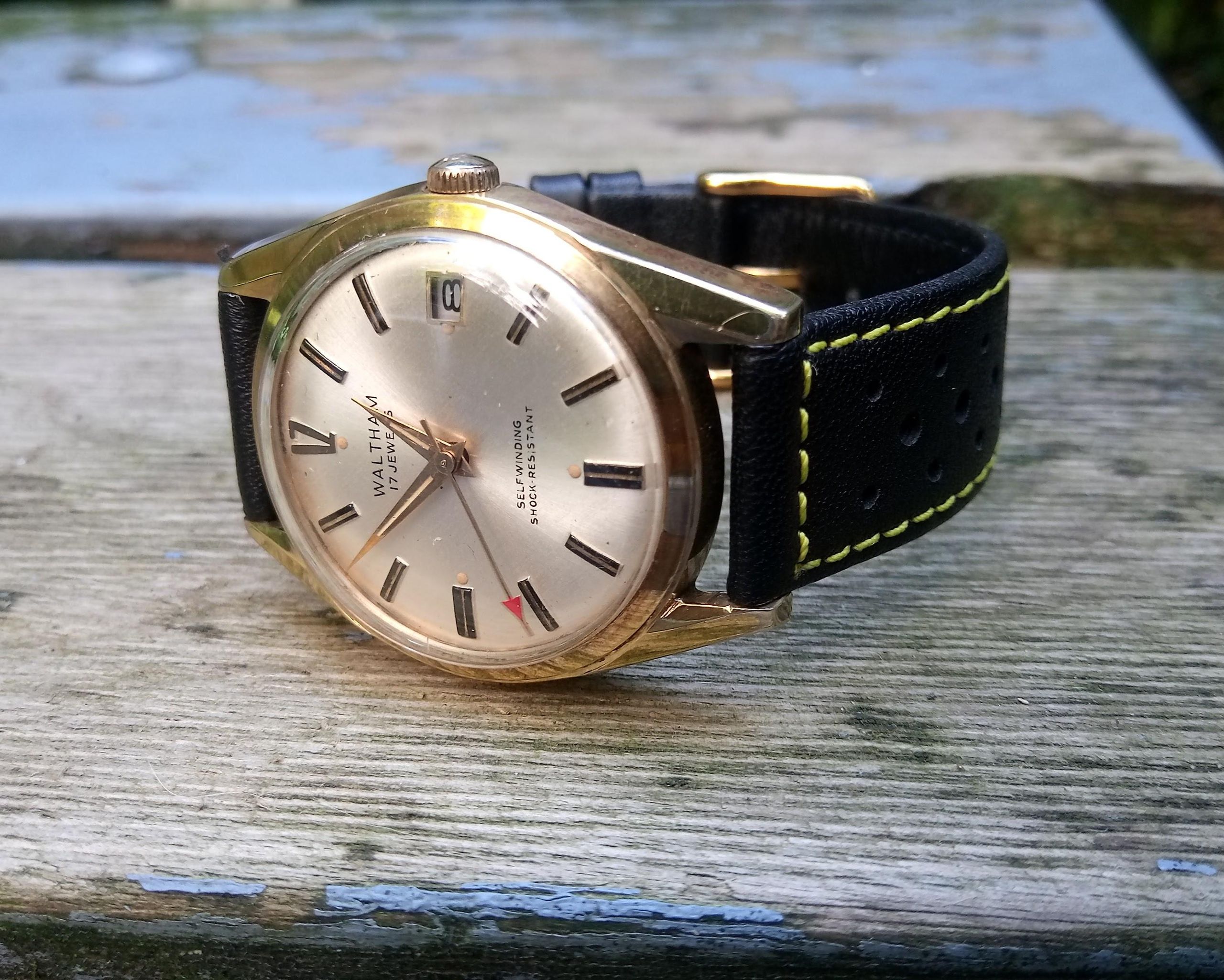 C57 WALTHAM Automatic 200m ダイバーズウォッチ 【公式通販】
