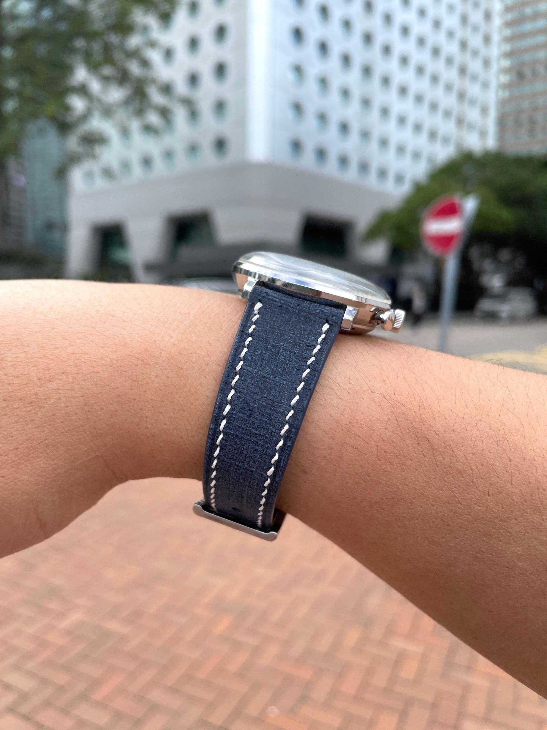 I get the hype around babele leather now (Junghans Max Bill