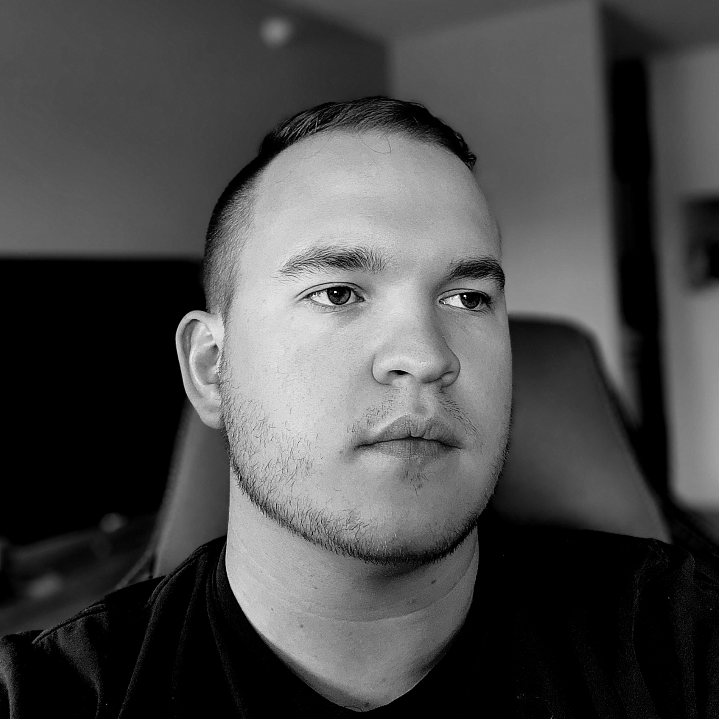 Nick (@Nickolai)