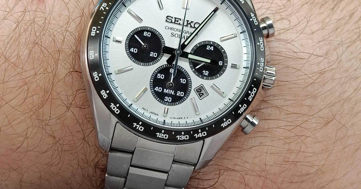 Why I bought the JDM Seiko Panda (SBPY165) | WatchCrunch