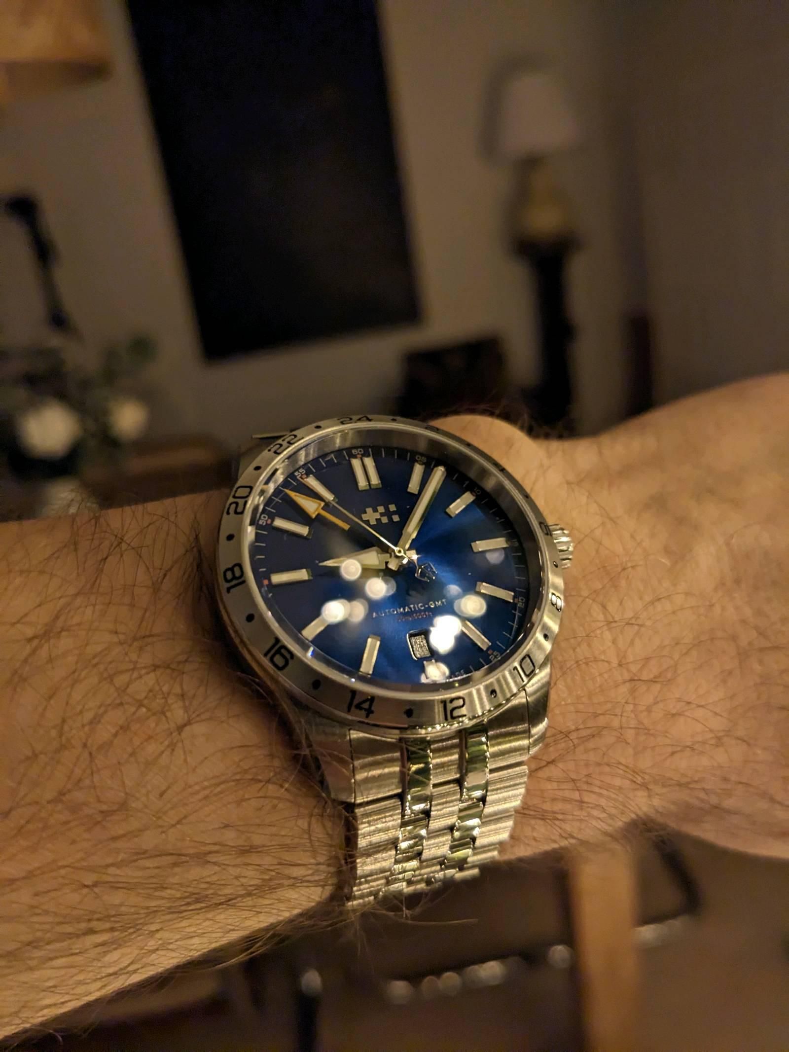 NWA] C63 Sealander GMT 39mm in Dragonfly blue | WatchCrunch