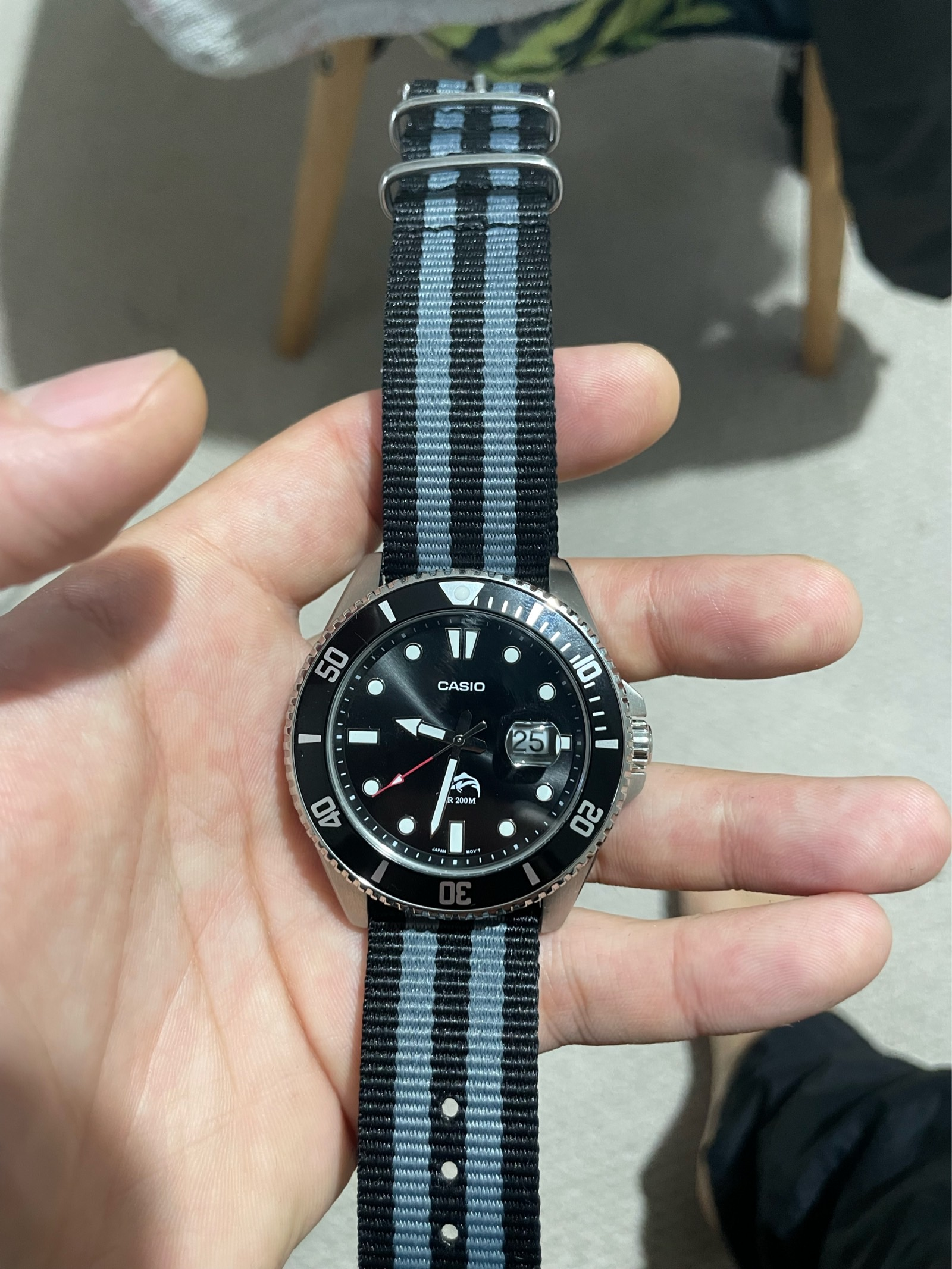 Added a cyclops magnifier lens to my Duro | WatchCrunch