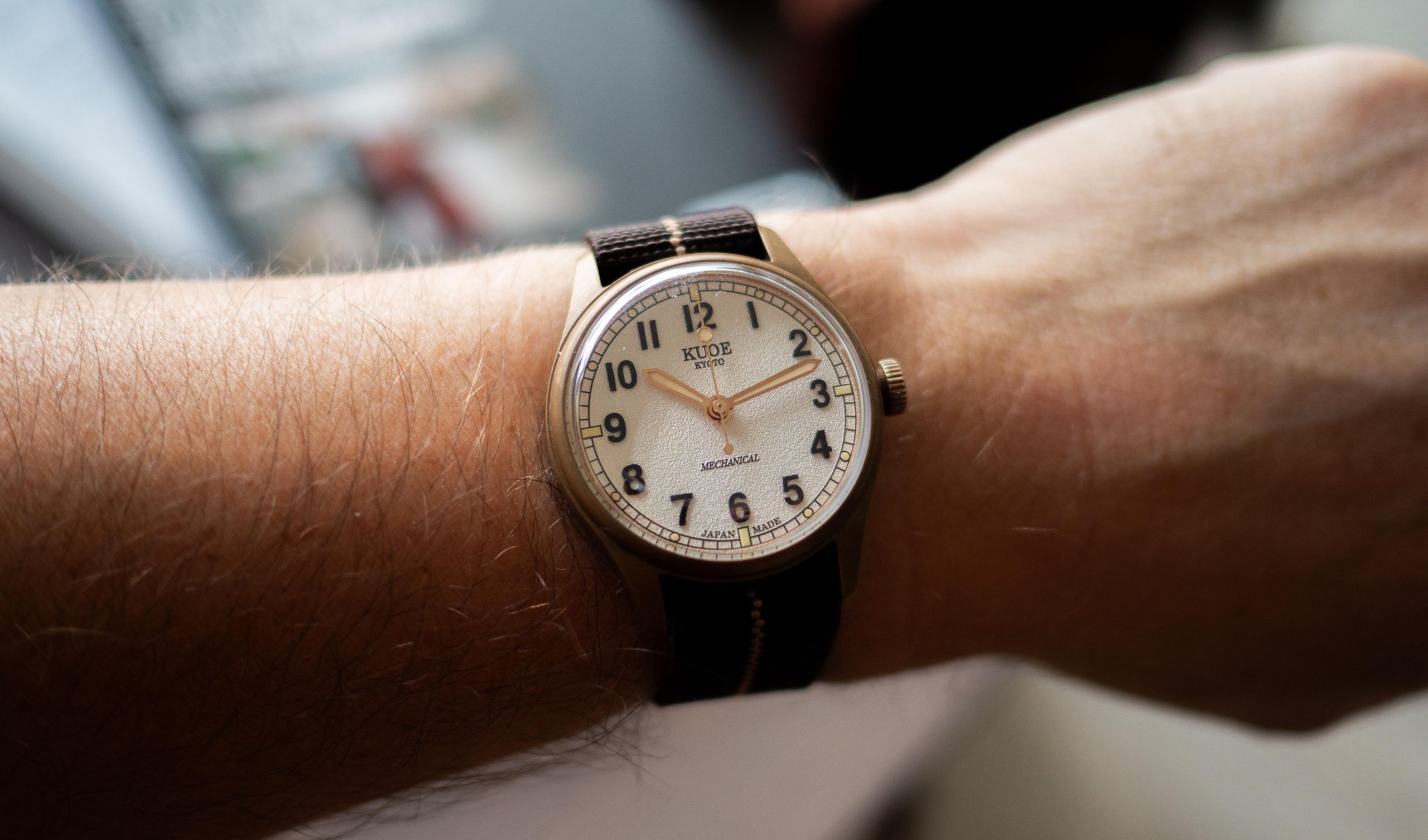 Review : Kuoe Old Smith 90-002 Bronze 35mm | WatchCrunch