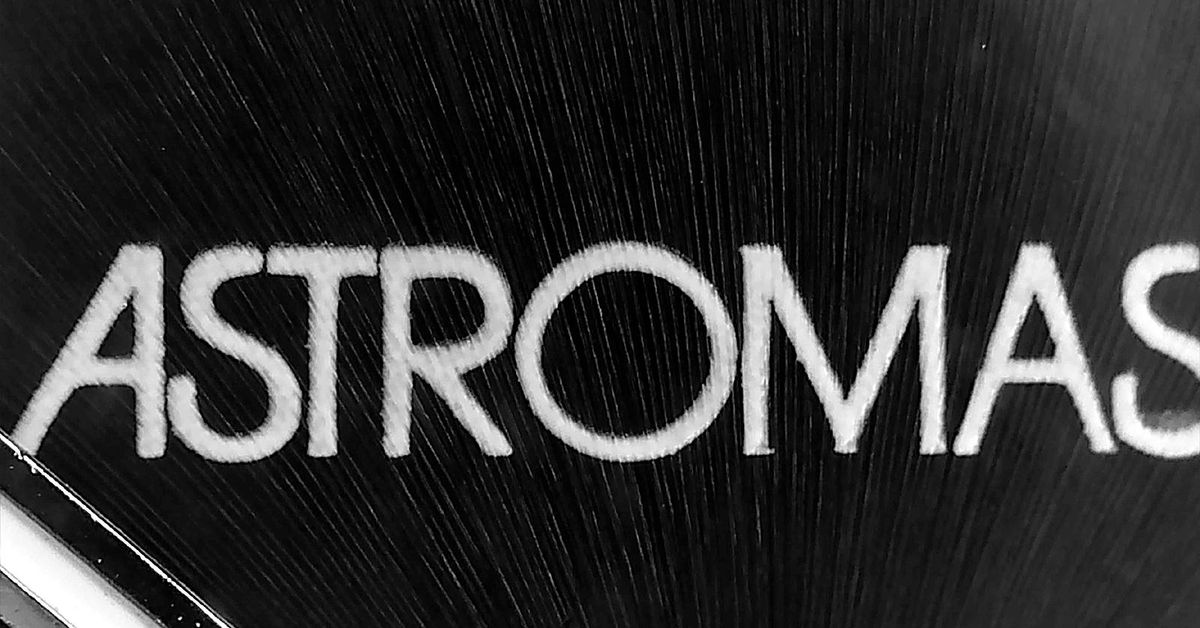 Watches under microscope vol. 10 Buler Astromaster | WatchCrunch