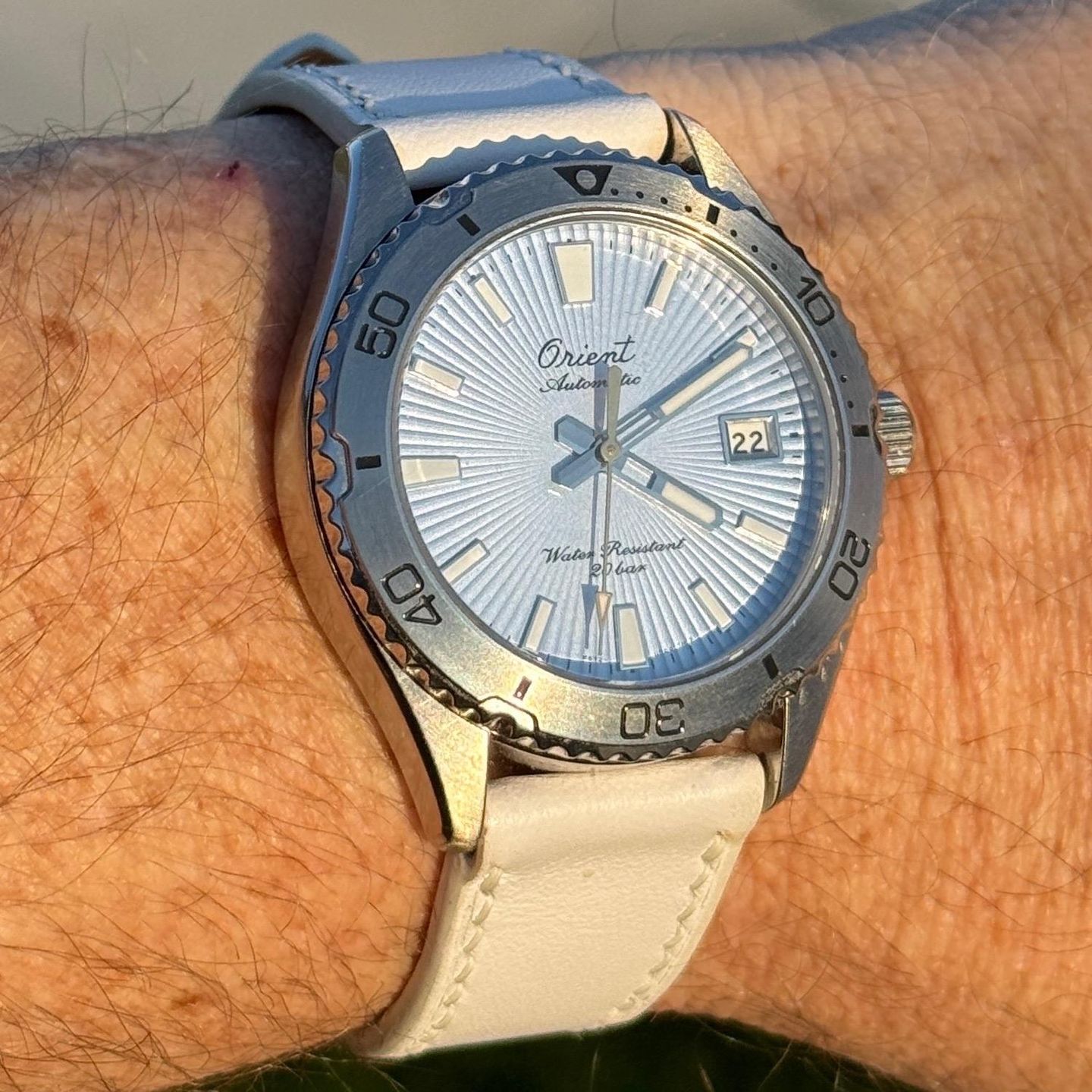 mako40 | WatchCrunch