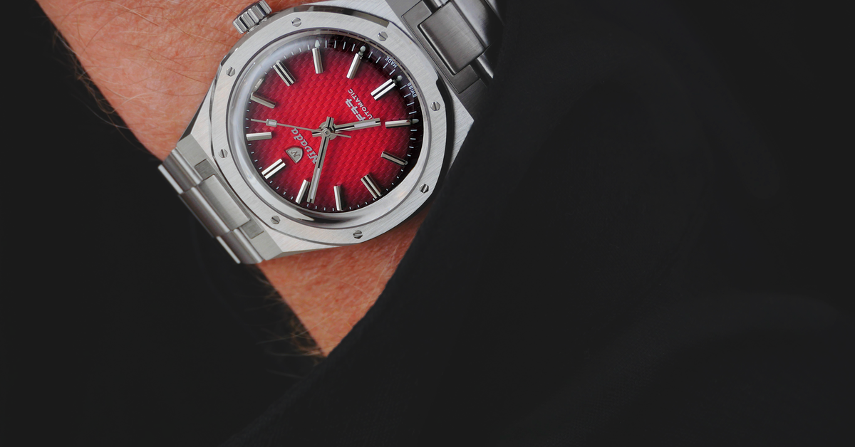 Nivada F77 smoked red x Ocarat | WatchCrunch