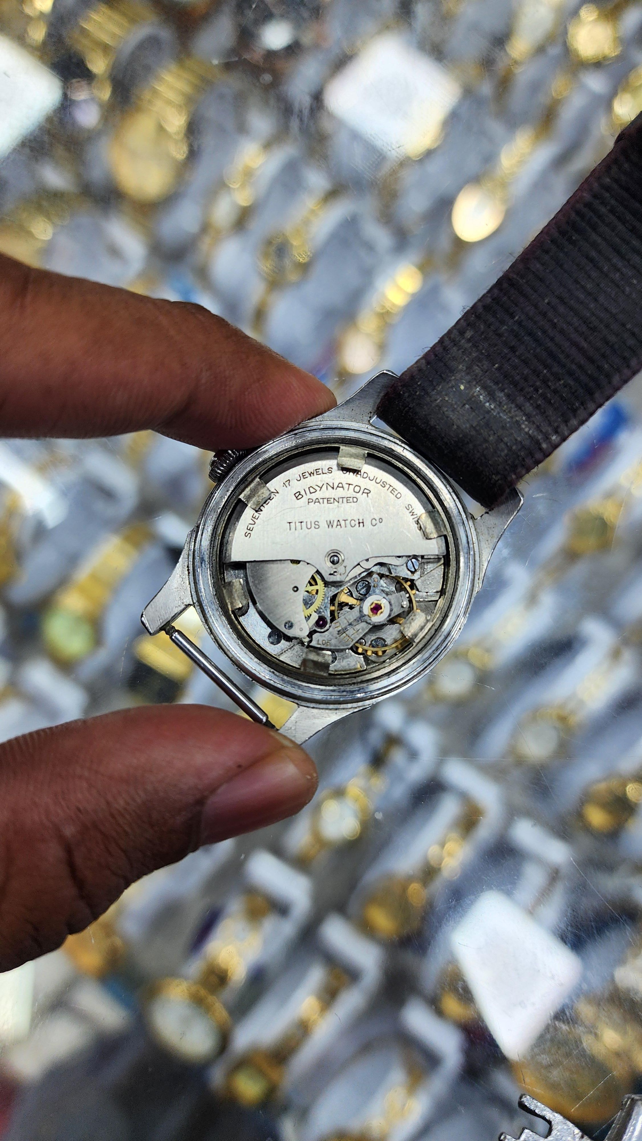 Can anyone help identify this watch? | WatchCrunch