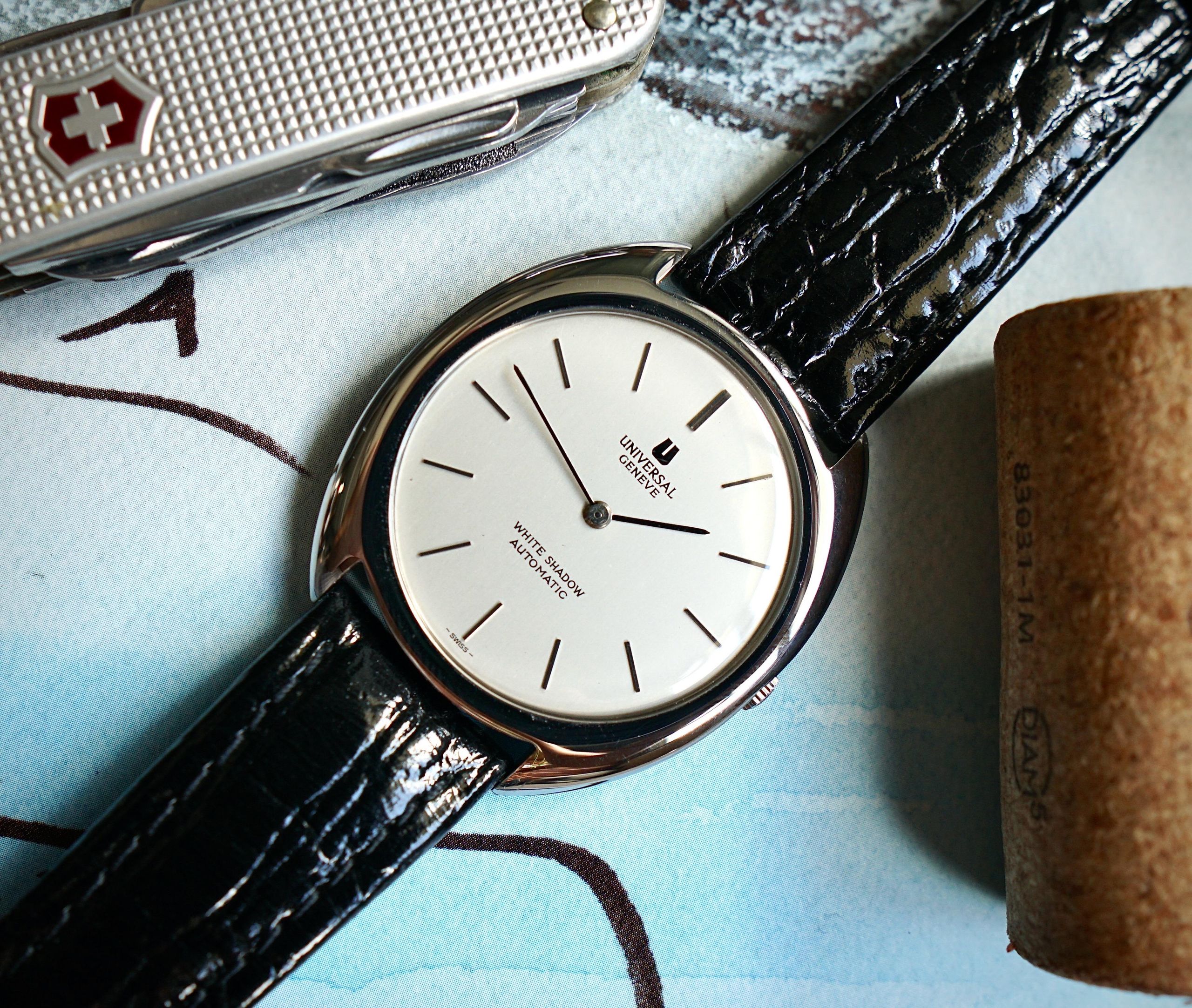 Universal Genéve White Shadow Automatic | WatchCrunch