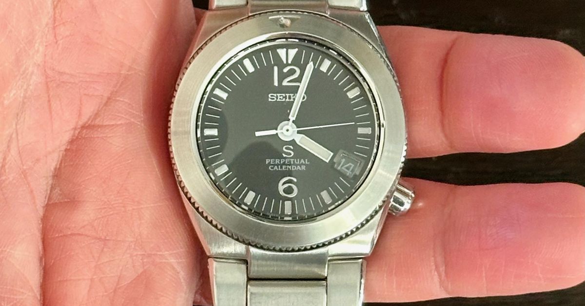 SEIKO SUS パーペチュアルカレンダー 8f32-0210 Seiko Quartz Watch SUS 8F32-0210 perpetual Calendar / case no