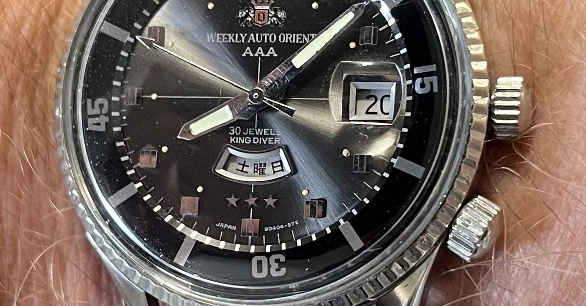 1960s Orient AAA Deluxe Weekly Auto King Diver | WatchCrunch