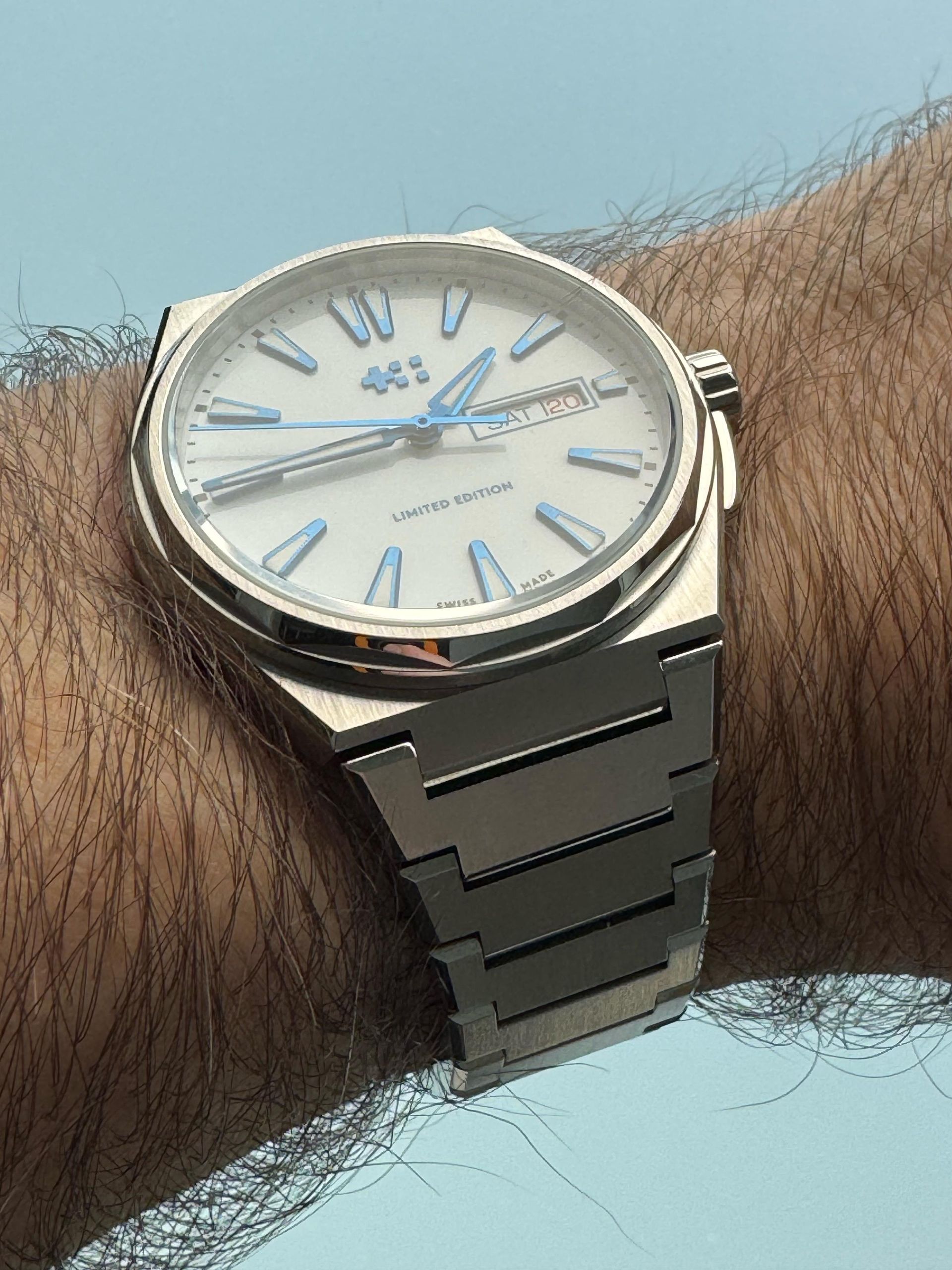 C12 x Forum LE 20 Years | WatchCrunch