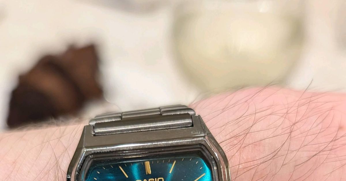Casio Vintage AQ-230EGG-3AEF | WatchCrunch
