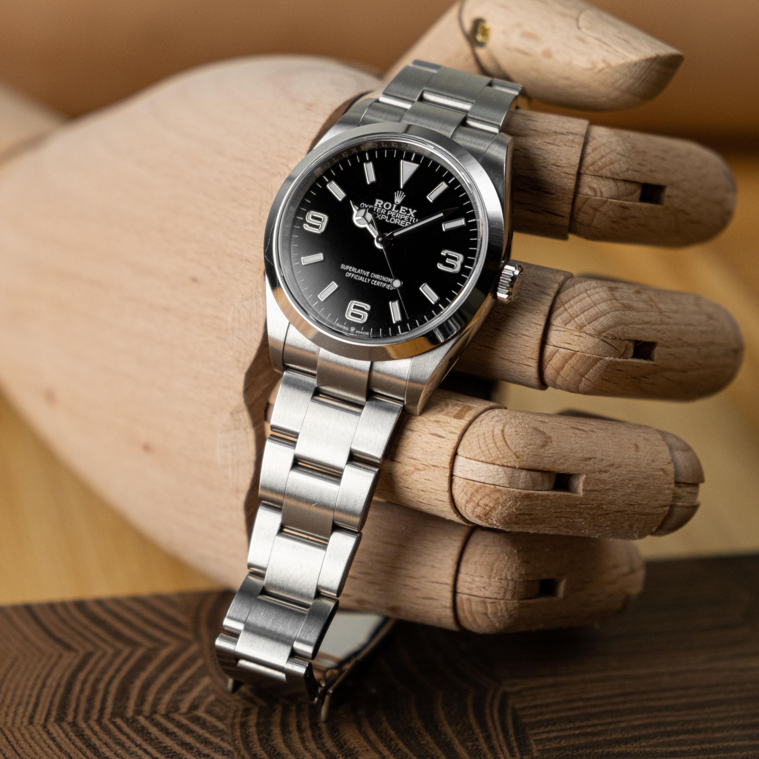 lululemon - alohabanana Rolex Explorer 124270, my experience after owning it for a