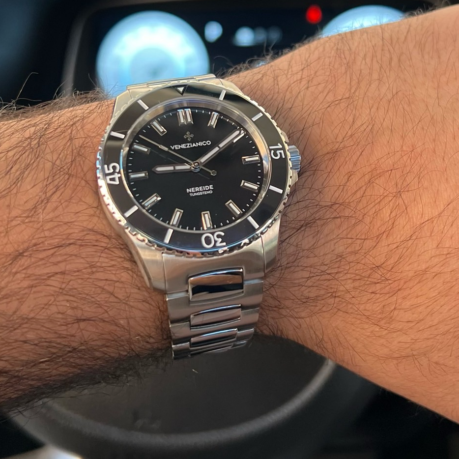 Venezianico Nereide Tungsteno MOP 39mm Review | WatchCrunch