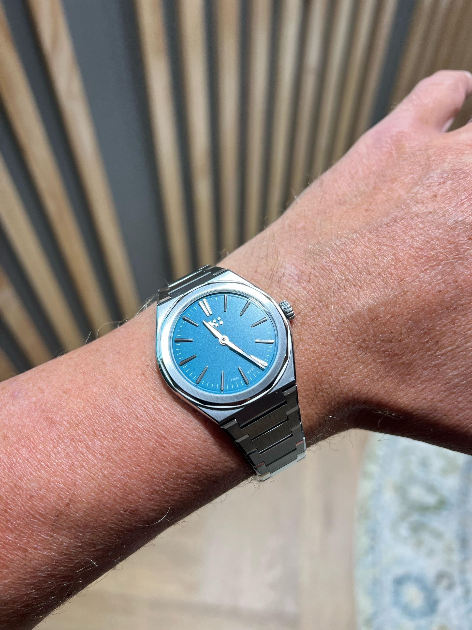 CW Twelve 660 | WatchCrunch