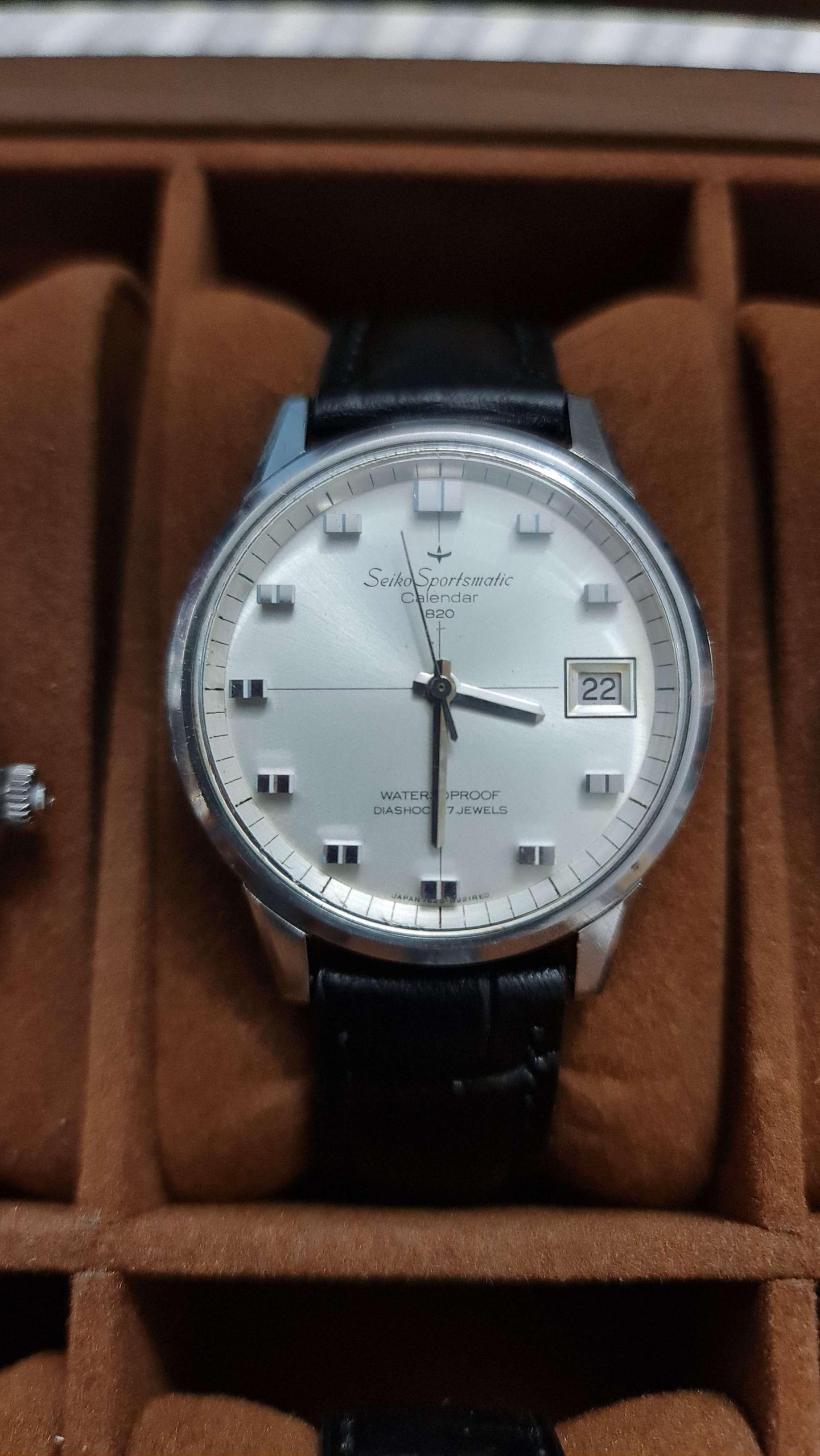 1965 Seiko Sportsmatic Calendar 820 | WatchCrunch