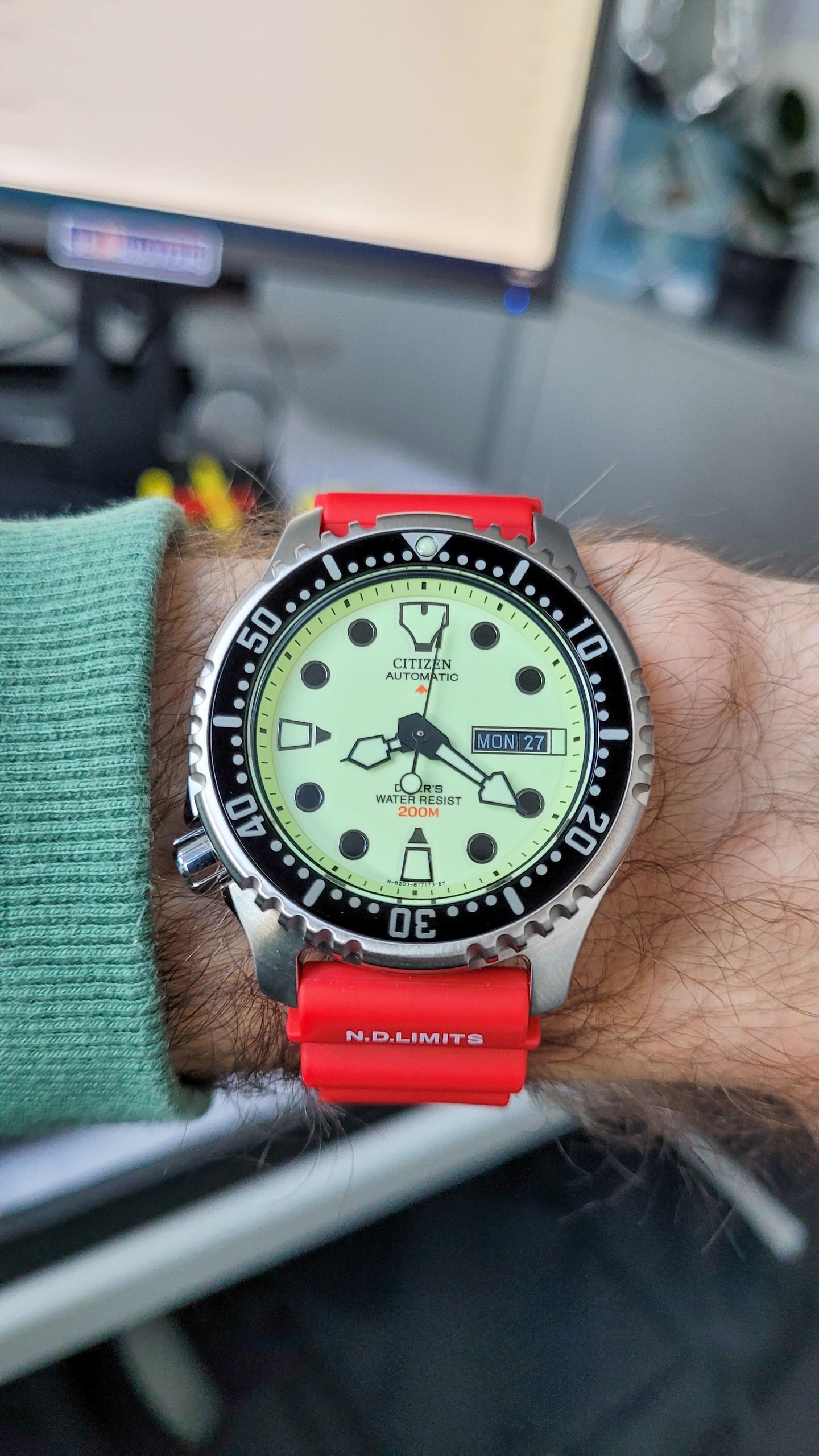 Citizen NY0040-09W | WatchCrunch