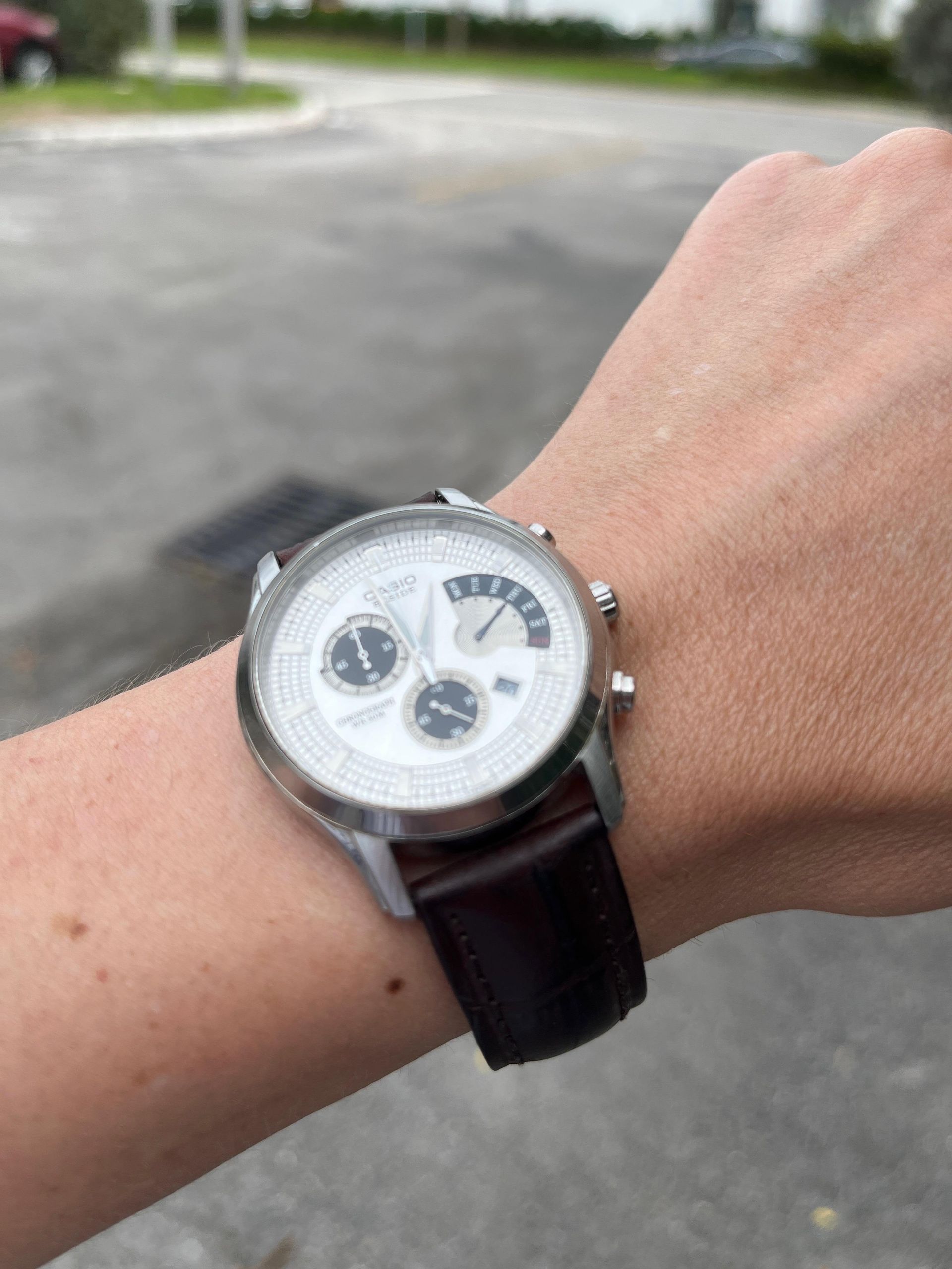 可動品【CASIO/カシオ】BESIDE BEM-501 クロノグラフ シルバー×黒文字 