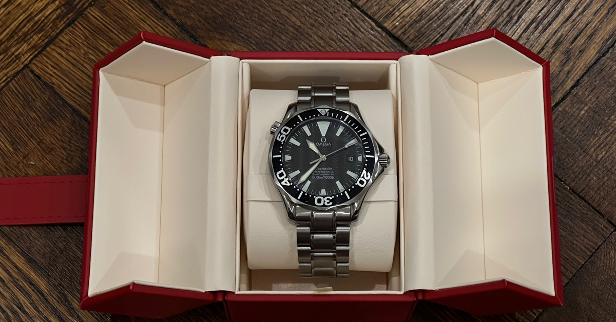Omega 2254.50 Back From Service | WatchCrunch