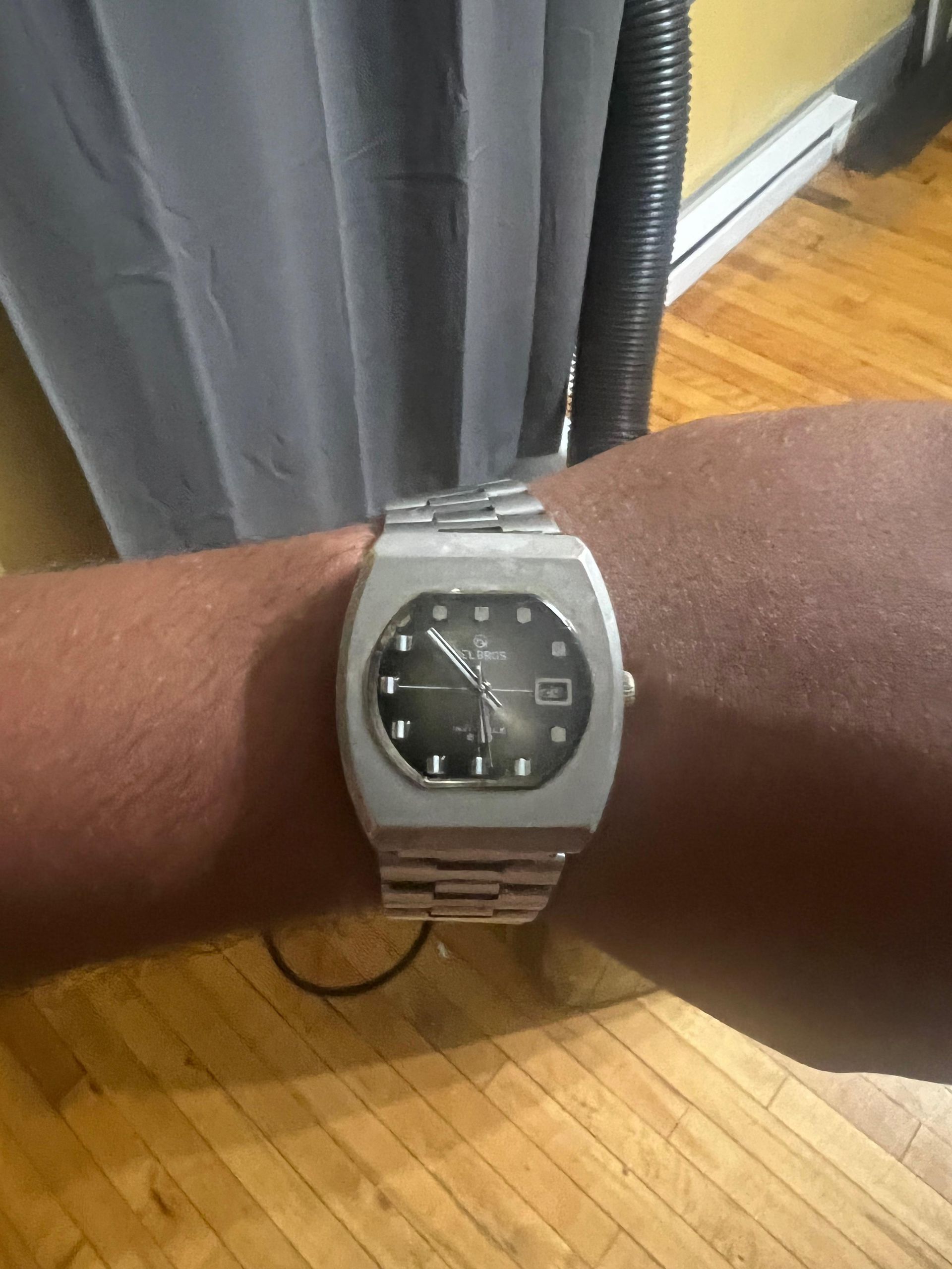 Help identify this watch | WatchCrunch