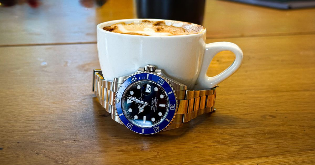 Evolution of a Legend: Submariner 126619LB Review | WatchCrunch
