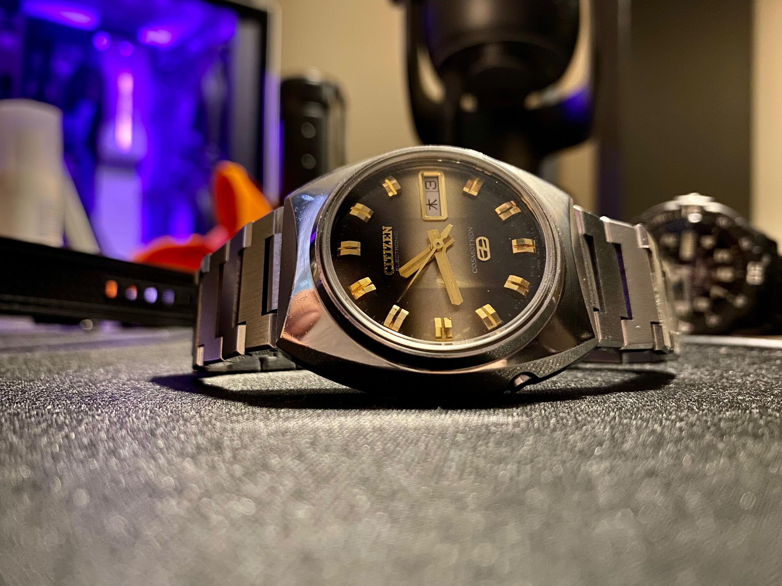 Citizen Cosmotron | WatchCrunch