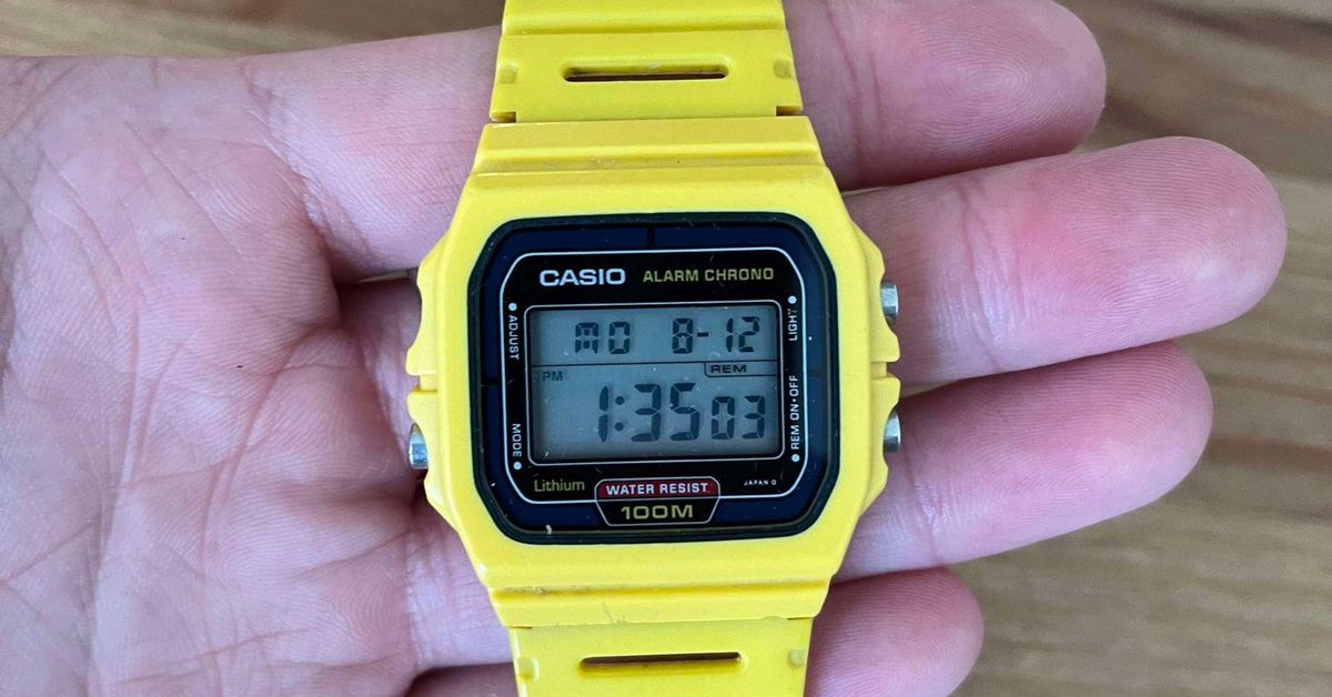 Casio W-720 - A Fun Yellow Variant! | WatchCrunch