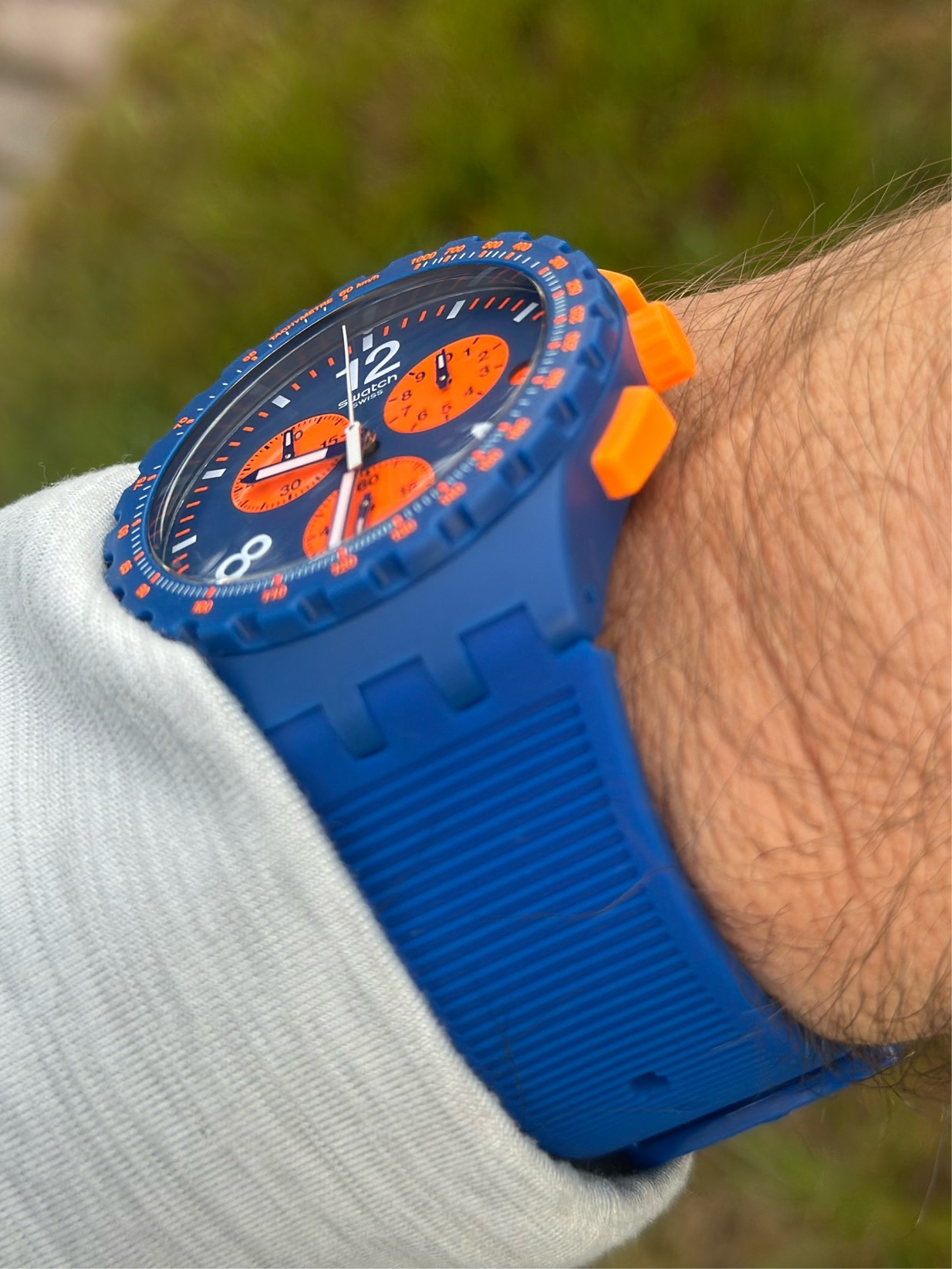 【良品美品】swatch スウォッチ　ネックレス　チョーカー　ブルー Swatch Primarily Blue | WatchCrunch