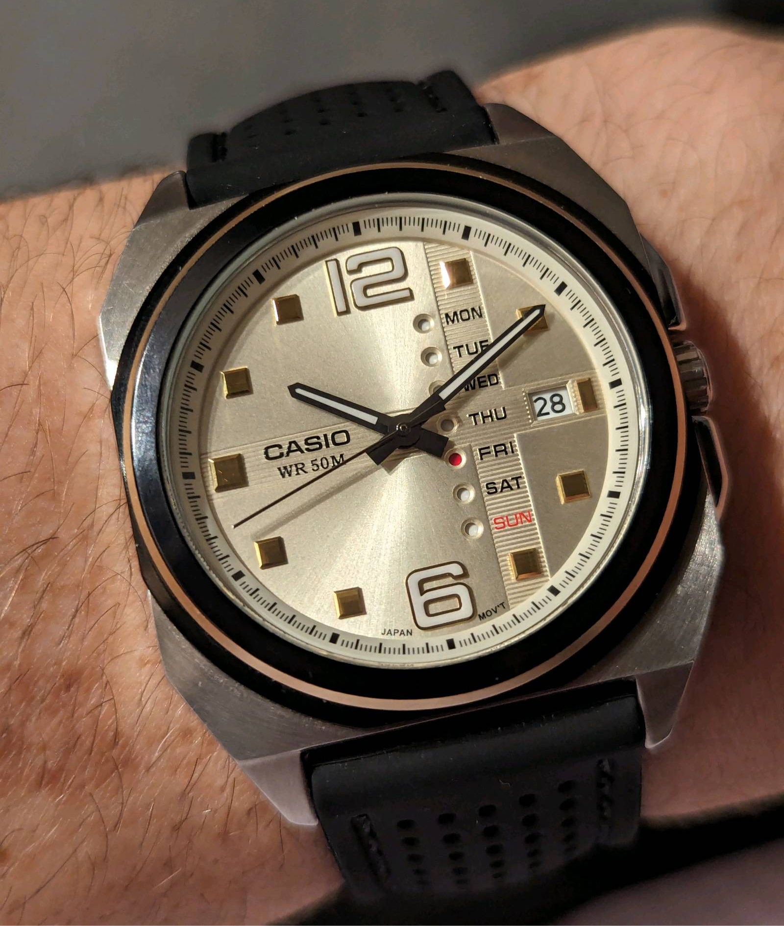 Casio MTF-117BD-9AVDF | WatchCrunch