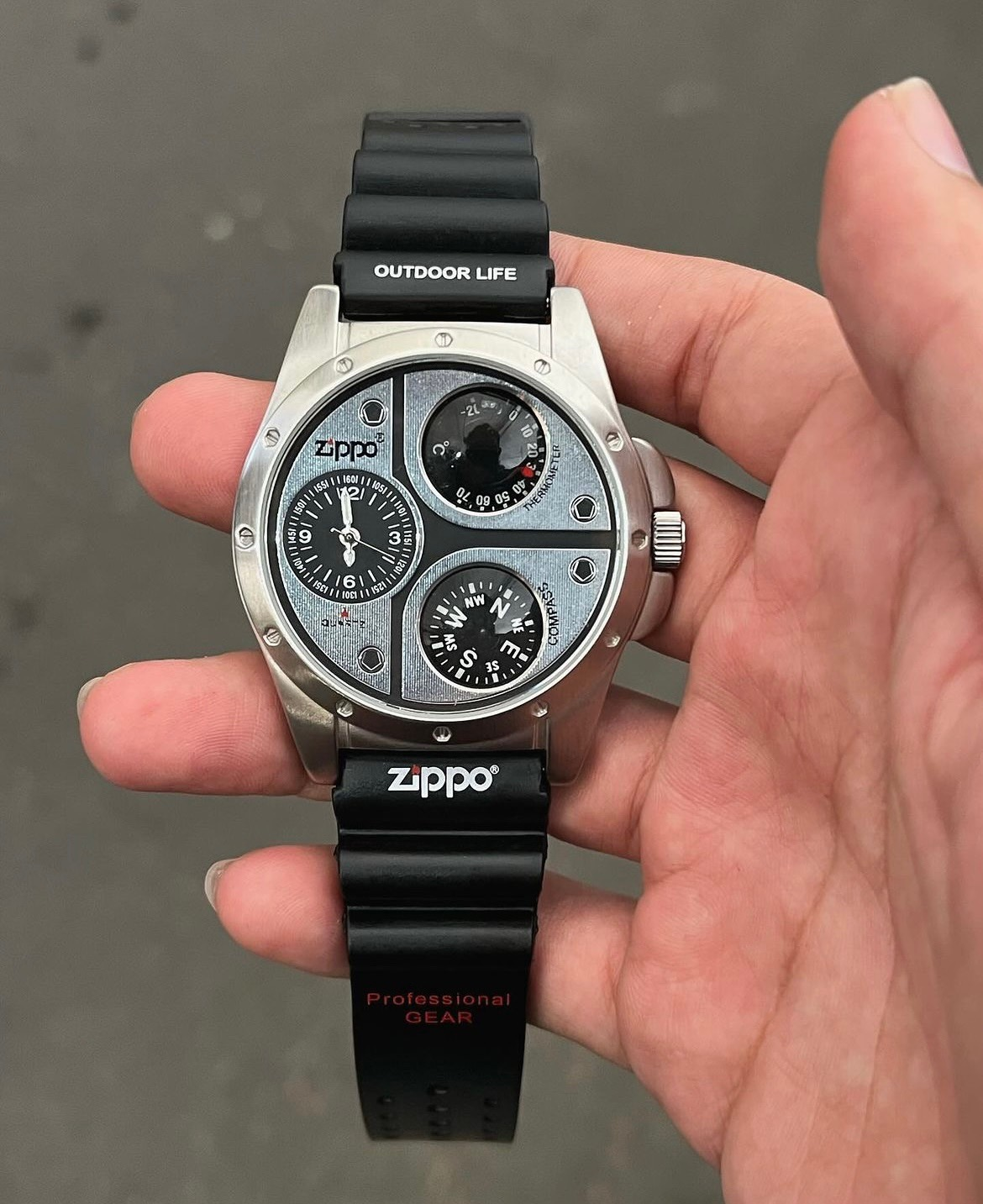 I never knew Zippo made watches lol. I would actually wear this