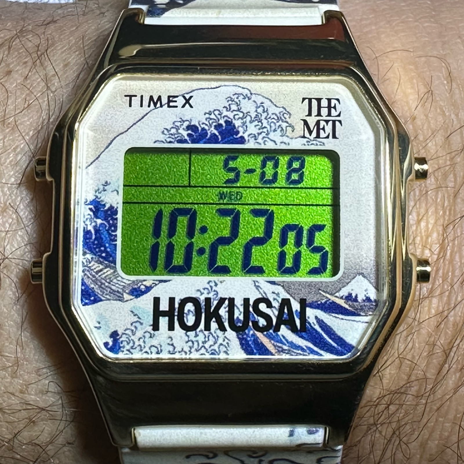 Timex x The Met Hokusai T80 34 mm Digital LCD Quartz