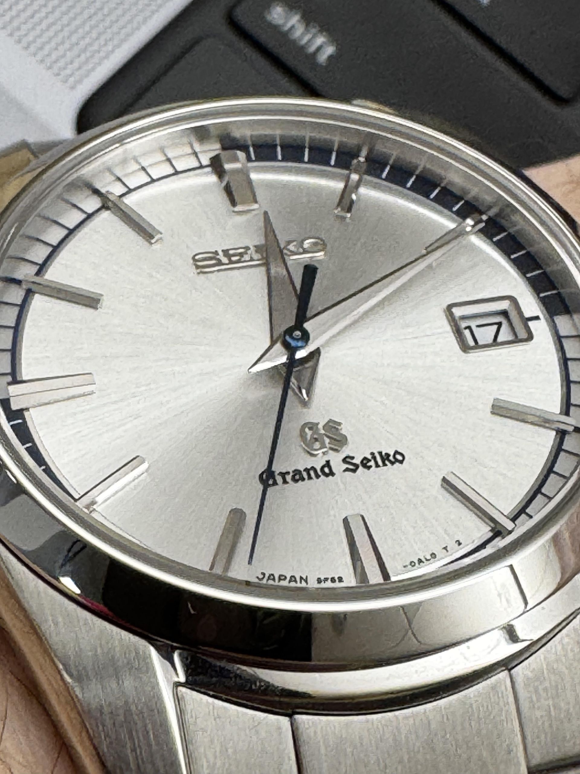 SBGX071 Neo Vintage Grand Seiko | WatchCrunch