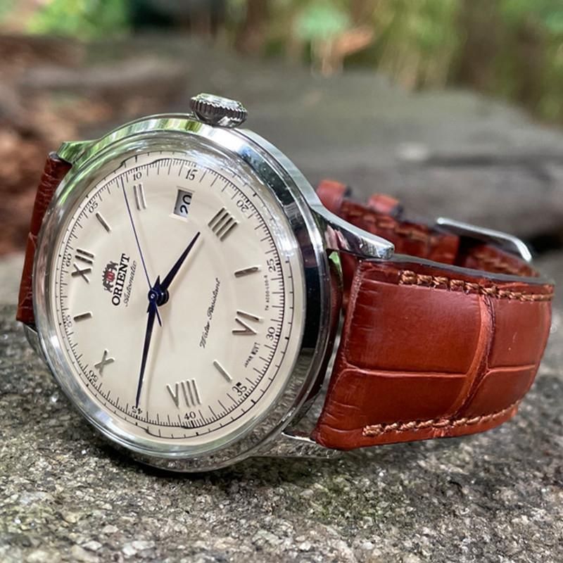 leather strap dress watch under 500 watches 1000$ that is not a Bambino ? To translate