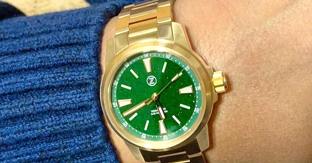 Aurora Zelos Aurora Field Bronze Green Aventurine | WatchCrunch