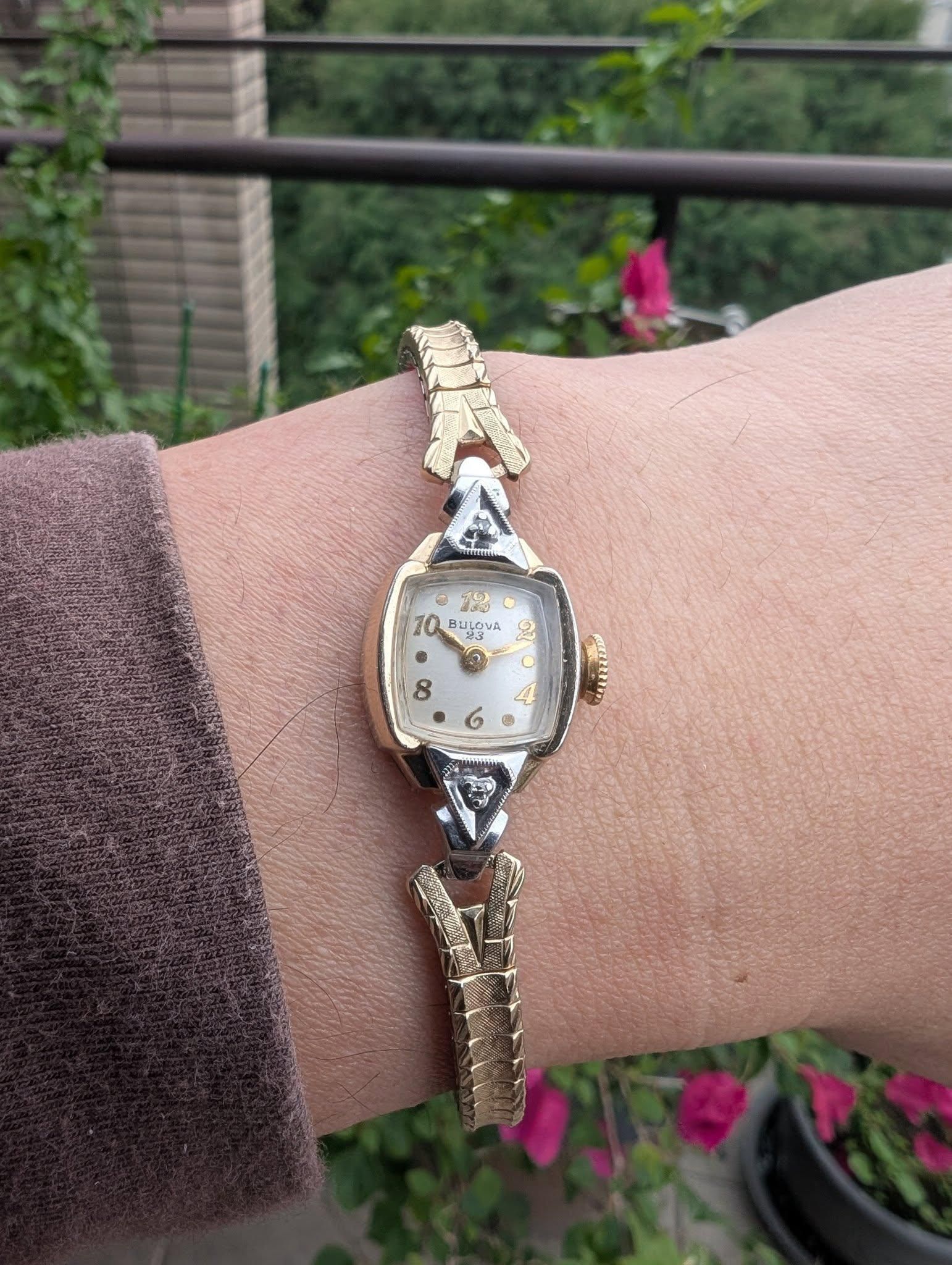 Bulova Art Deco Ladies Watch (5AD)
