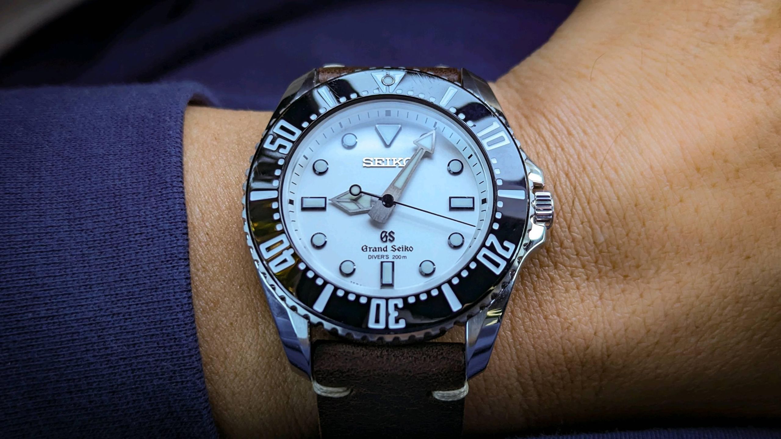 A great luxury tool dive watch on leather. My Grand Seiko SBGX015
