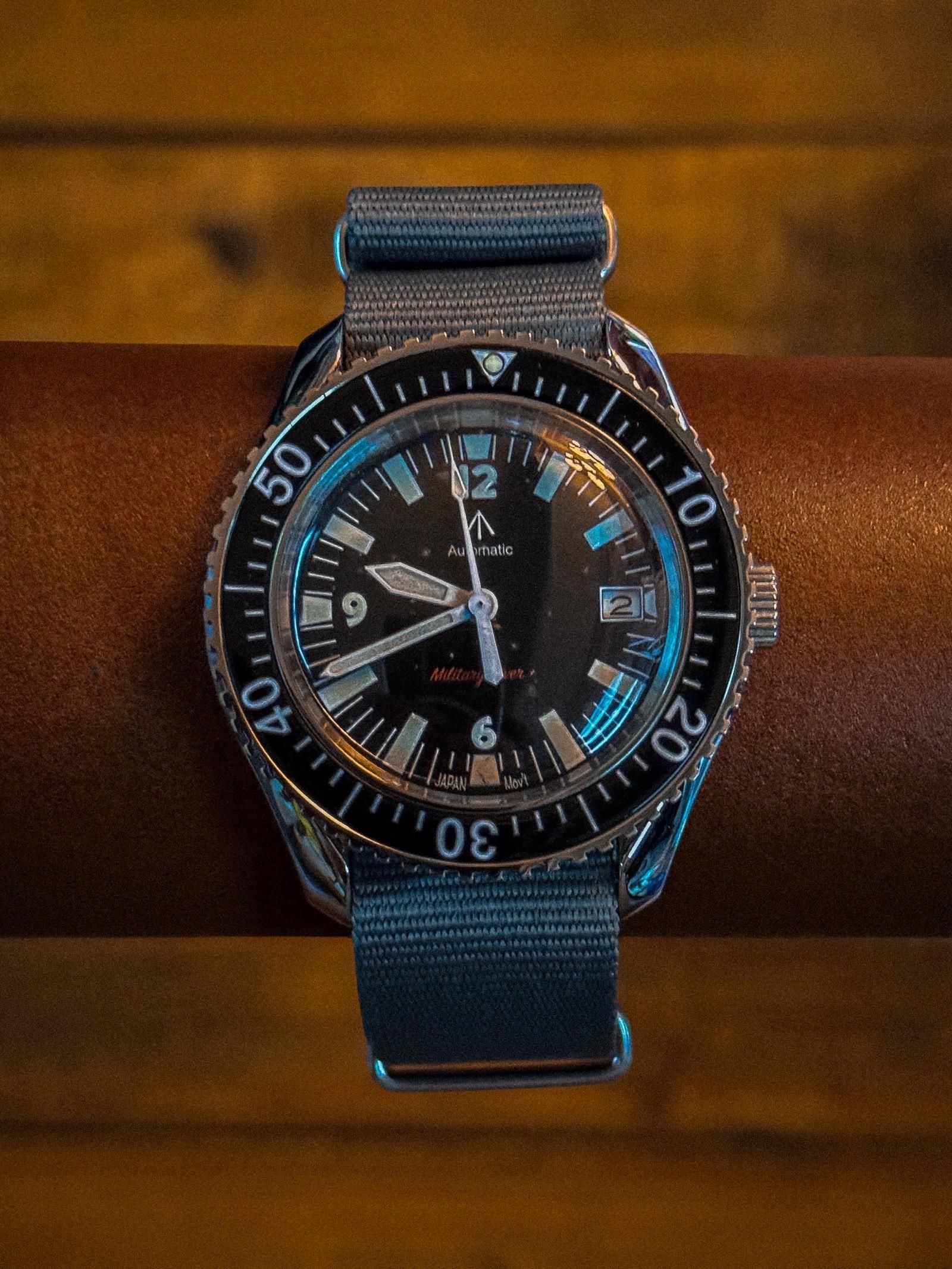 【しんこぽ】NAVAL WATCH｜MILITARY WATCH Naval Watch Co. FRXB014 Field Watch | Uncrate Supply