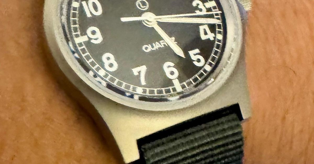 New wrist candy CWC GS sapphire | WatchCrunch