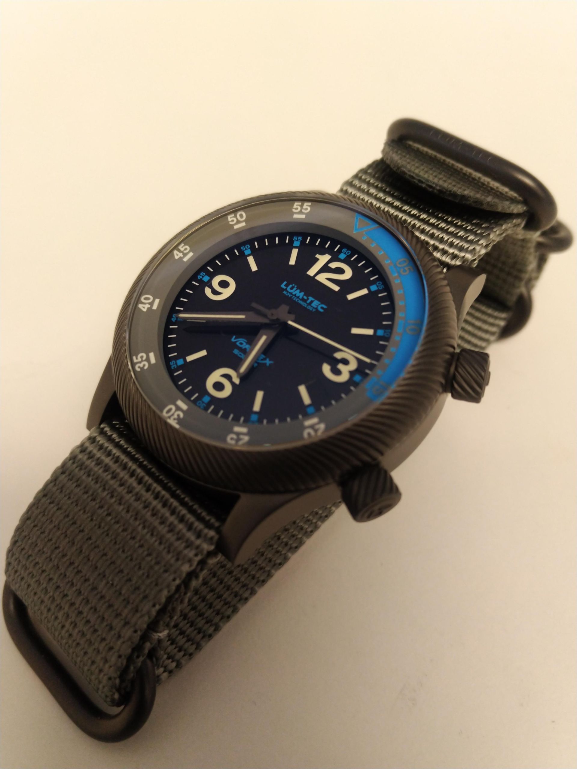 LÜM-TEC Watches - Vortex D6 | WatchCrunch