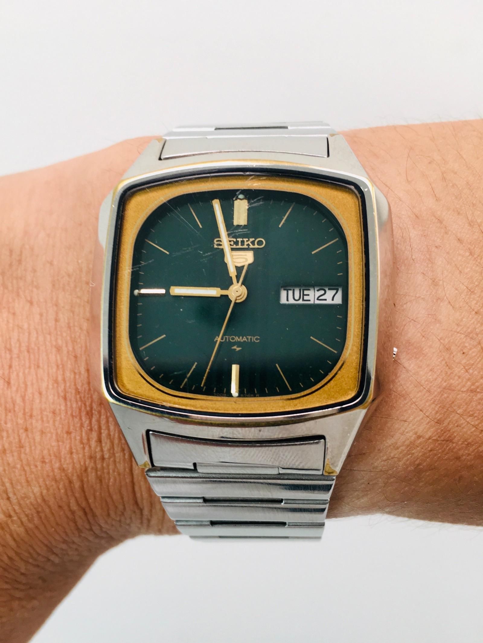 Seiko 5 - 1982 - Green TV - Cal. 7009–5550 | WatchCrunch