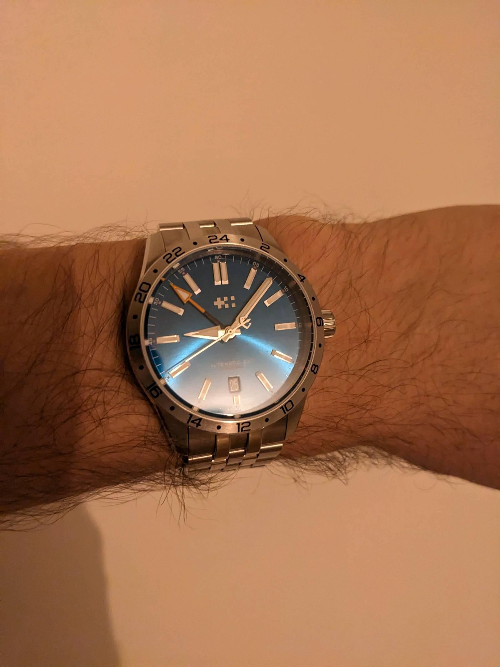 NWA] C63 Sealander GMT 39mm in Dragonfly blue | WatchCrunch