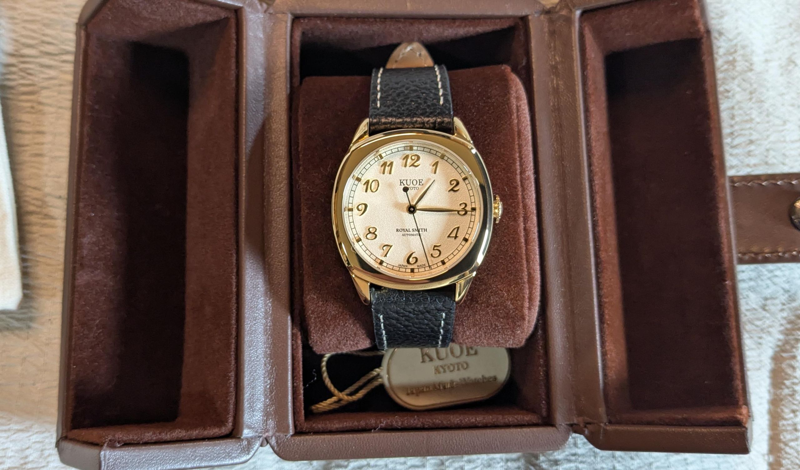 Cushion from Kyoto - Kuoe Royal Smith Review | WatchCrunch