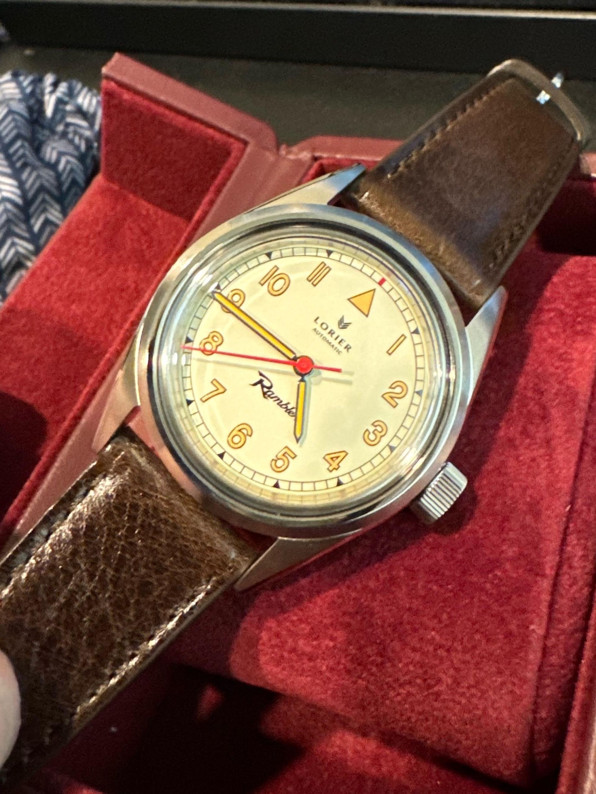 Lorier Rambler Lorier Rambler | WatchCrunch